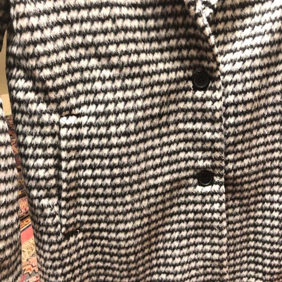 Houndstooth Wool Coat - Picture 3 of 4